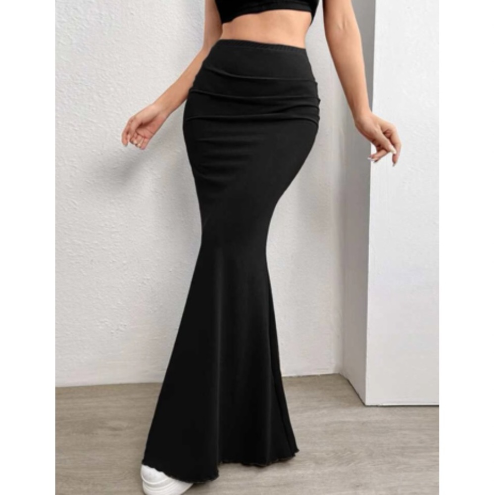 High-Waist Black Mermaid Maxi Skirt by